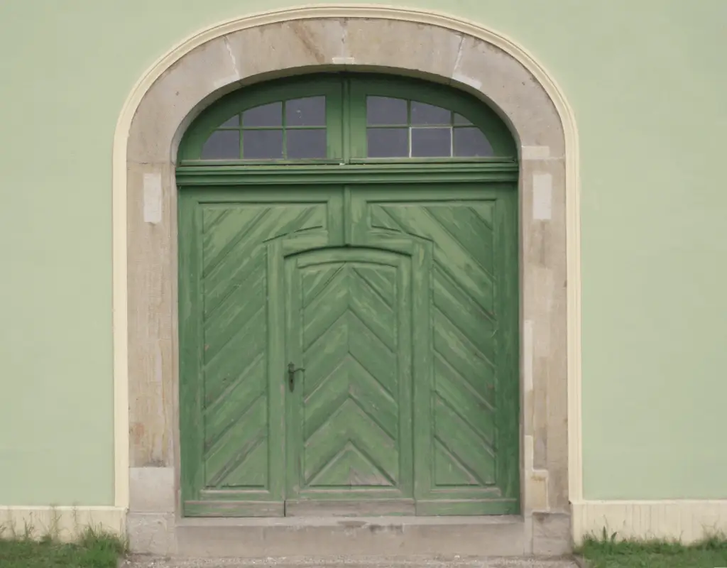 Practical Considerations Before Painting Your Front Door