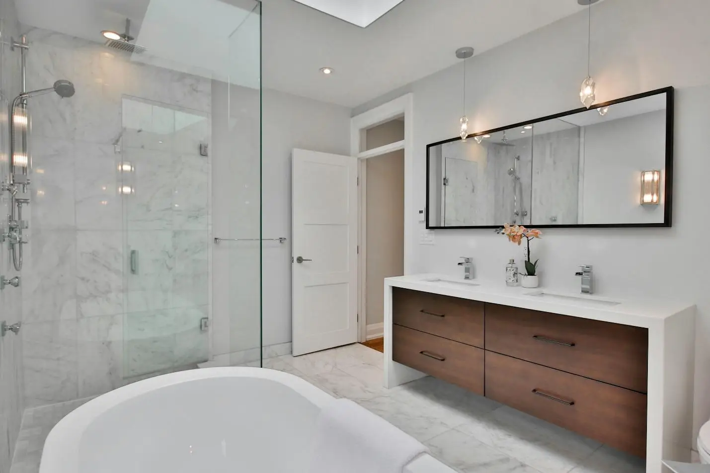 Contemporary Bathroom Designs