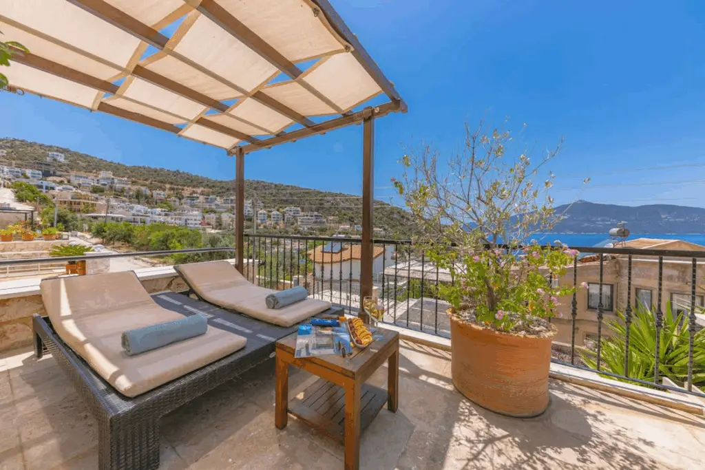 Types of Pergola Roofs