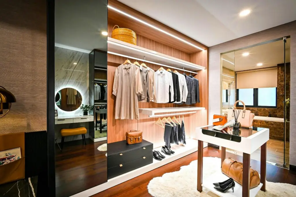 Custom Wardrobes